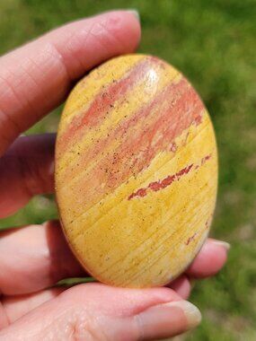 Mookaite Palm Stone (M101)